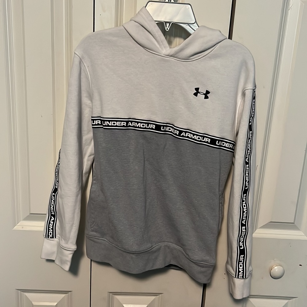 Under Armour white gray Youth Medium hoodie Sweatshirt